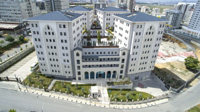 İstanbul’dan Anadolu’ya Üniversite Okuyan Kız Öğrenciler İçin Yurt Seçenekleri