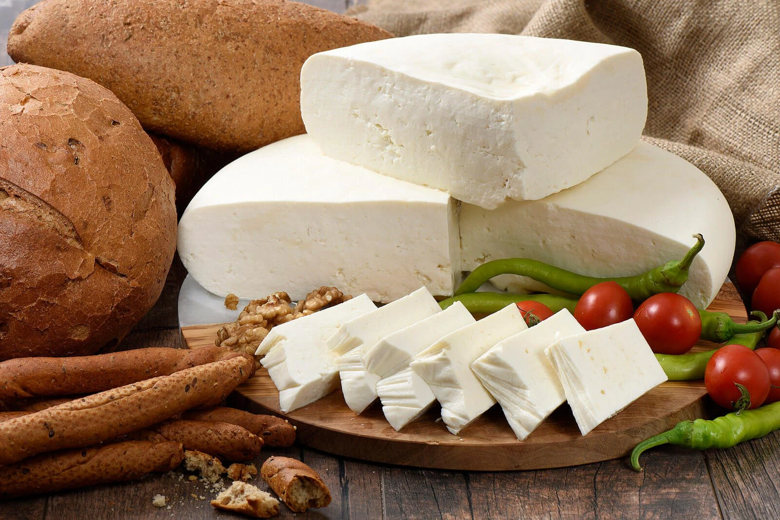 Yöresel Peynirler Sofralara Geleneksel Tat Katıyor